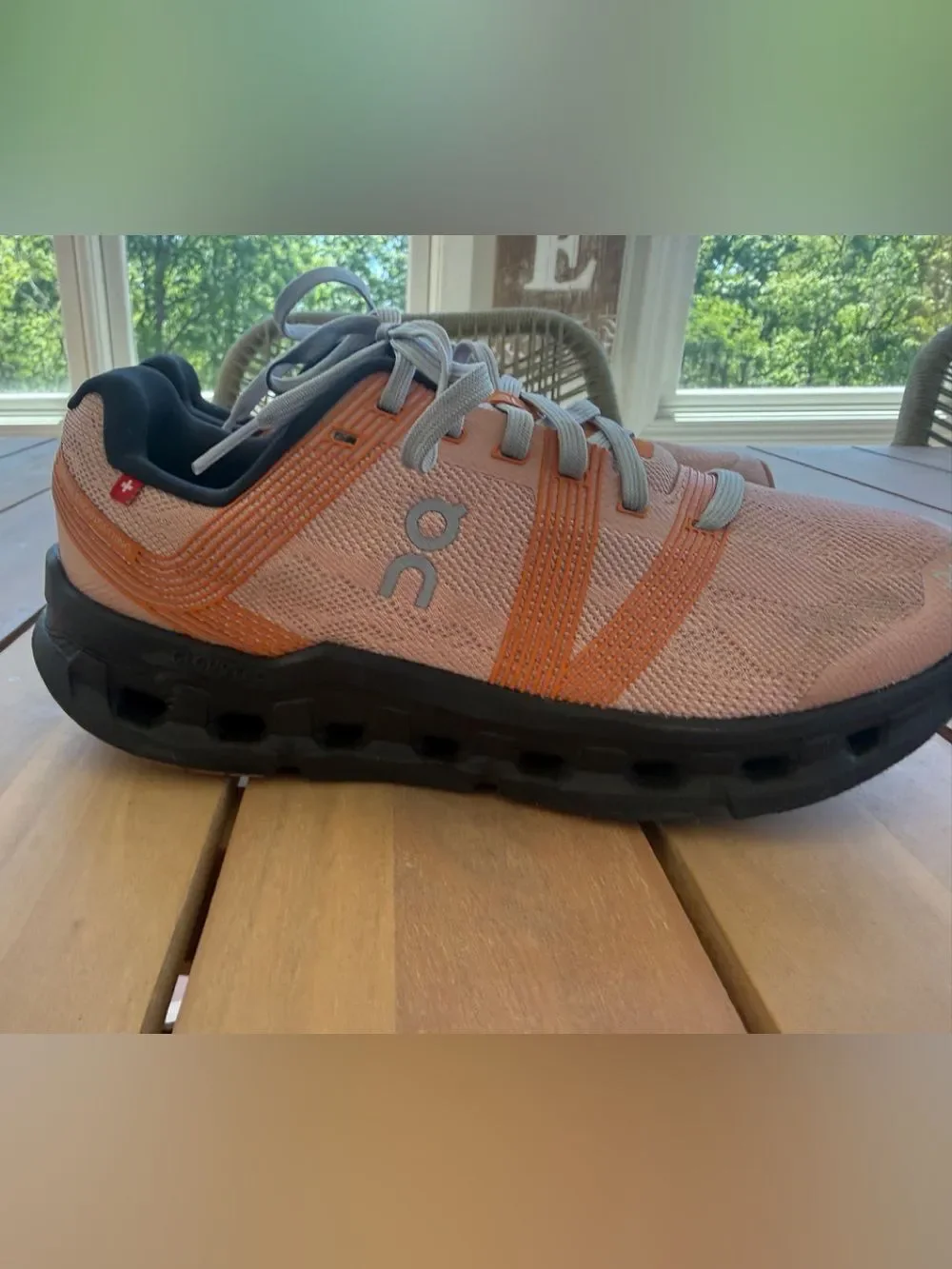 On Cloud Running Women’s “Rose Magnet” Peach Athletic Running Sneakers, size 8